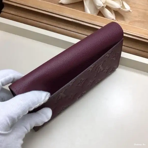 LOUIS VUITTON WALLET SARAH 0630
